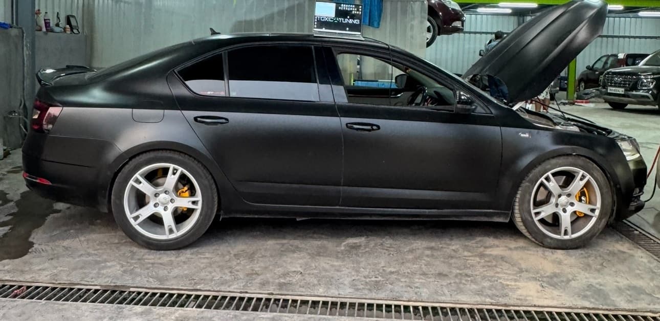 Skoda Octavia 1.8 TSI (MQB) — Toxic Tuning Stage 3 IS38 Setup